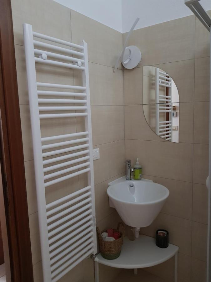 I 99 Ulivi Panzió Cavour Kültér fotó